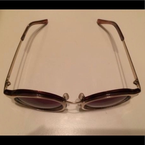 Gold Large Round Metal Frame Sunglasses - Picture 4 of 8